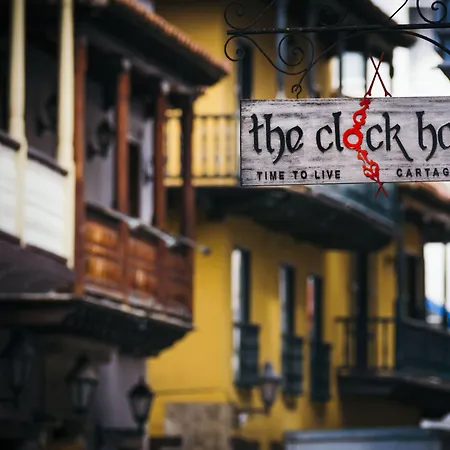 The Clock Hostel & Suites-3